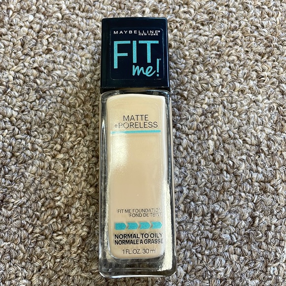 Maybelline Fit Me Liquid Foundation Beige
